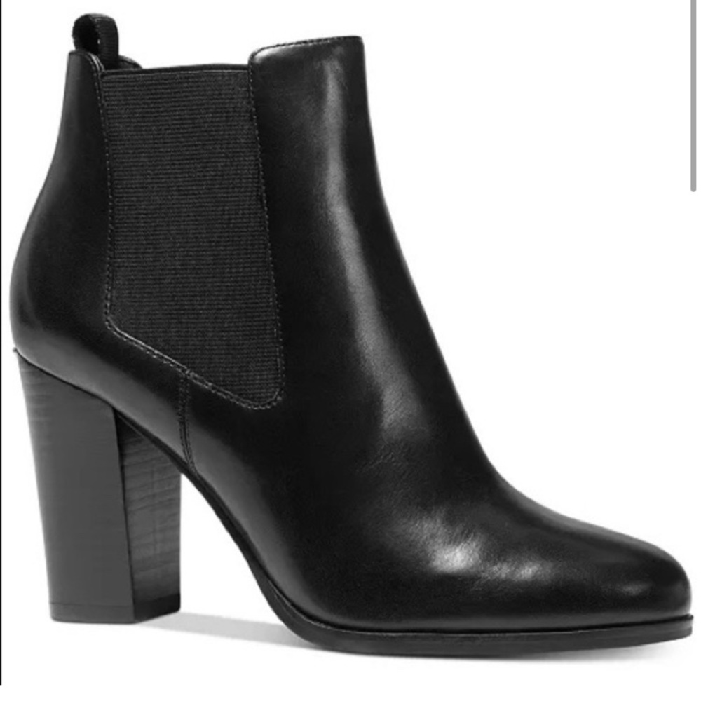 (NIB) Micheal Kors Women’s Lottie Booties